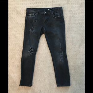 Zara distressed jeans in black size 28.